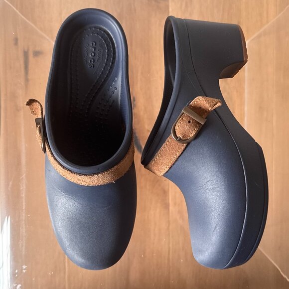 CROCS Shoes - Crocs Sarah Clog Mule Navy Brown Leather Size 5 Minimalist Scandinavian Slip On